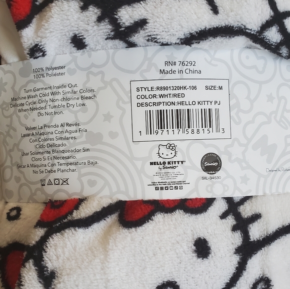 Hello Kitty Pajamas Set Soft Plush Fleece Long Sleeve Top and Pants S, M, L, XL - Picture 4 of 7